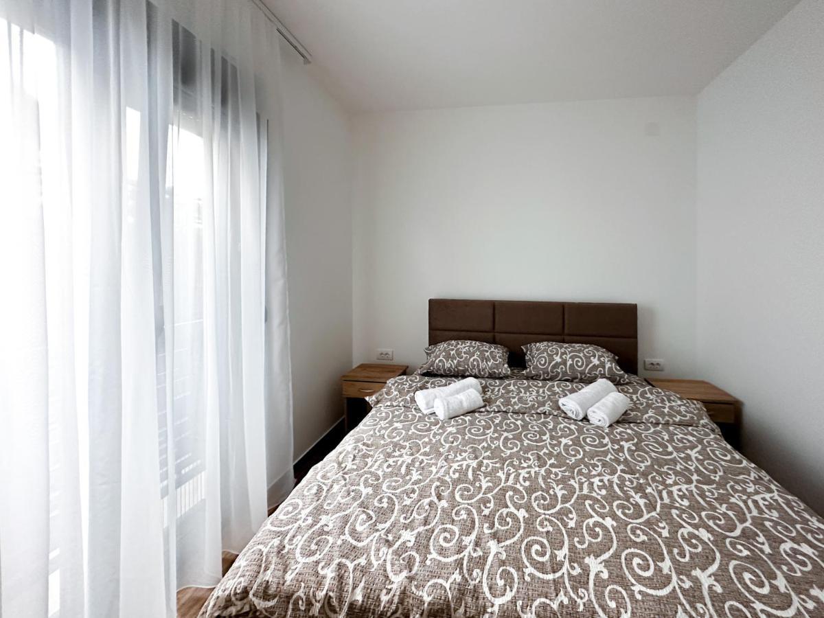 Kiko Apartmani Lux Zrenjanin Exterior photo