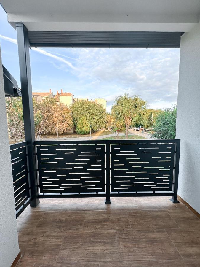 Kiko Apartmani Lux Zrenjanin Exterior photo